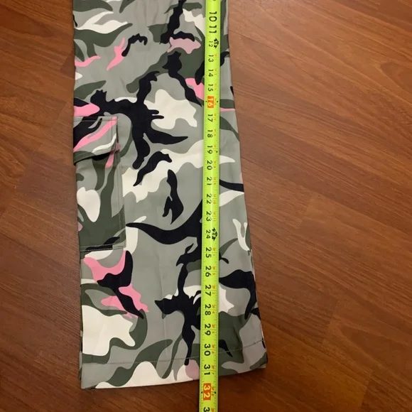 Flannels Women's Camouflage Wide Leg Pants - Picture 7 of 8